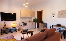 Gardens Of Babylon Suite By Heaven'S Hall Luxury Suites